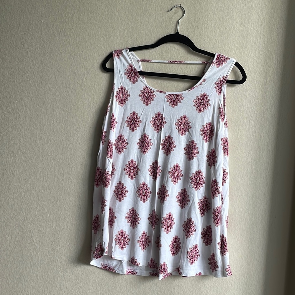 Flowy summer tank Size: L